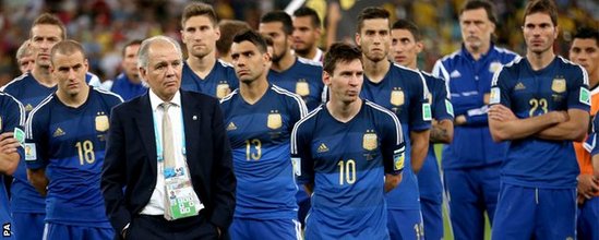 دانلود کلیپ گل آلمان به آرژانتین, سریال,گزارش کاملی از قهرمانی آلمان در جام جهانی (عکس ویدیو),,فینال جام جهانی 2014,عکس,مراسم اهدای جام,بازی آلمان - آرژانتین,تصاویر جالب و دیدنی از جام جهانی,گوتزه, بازی جدید با لینک مستقیم ,